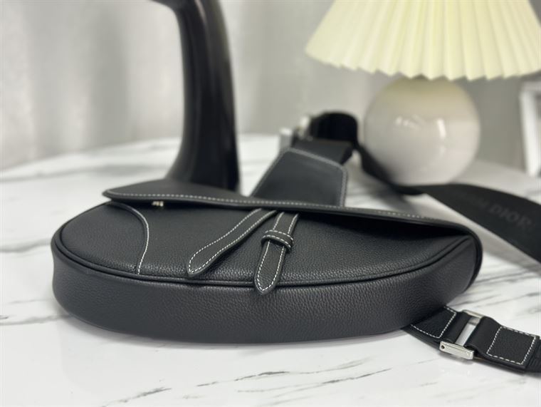 DIOR SADDLE BAG BLACK GRAINED CALFSKIN - DIO042