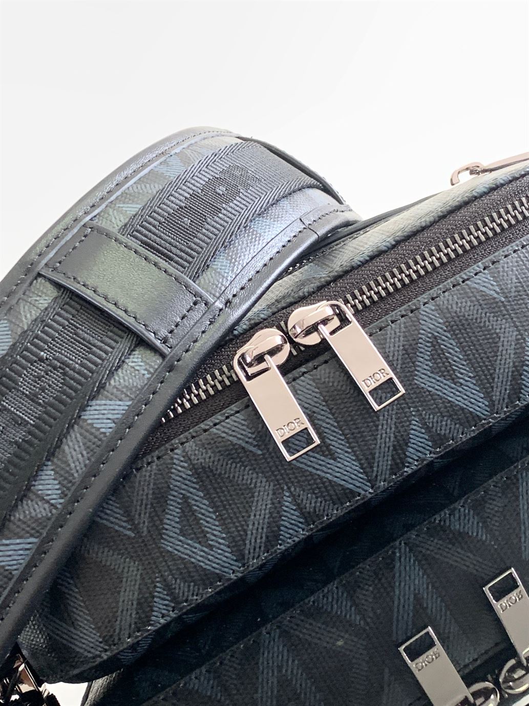 DIOR SAFARI BAG WITH STRAP BLACK CD DIAMOND CANVAS - DIO050