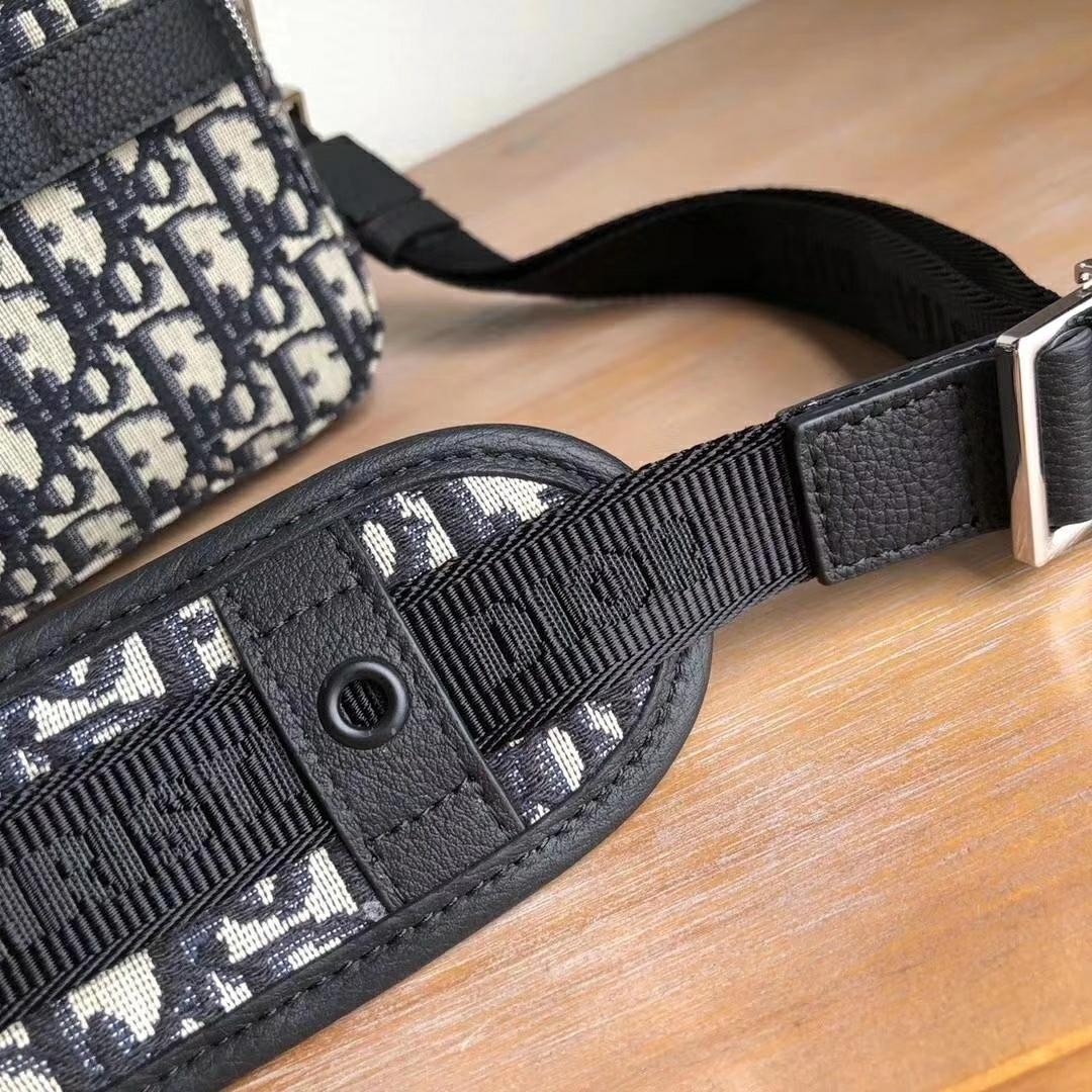 DIOR SAFARI MESSENGER BAG BEIGE AND BLACK DIOR OBLIQUE JACQUARD - DIO001