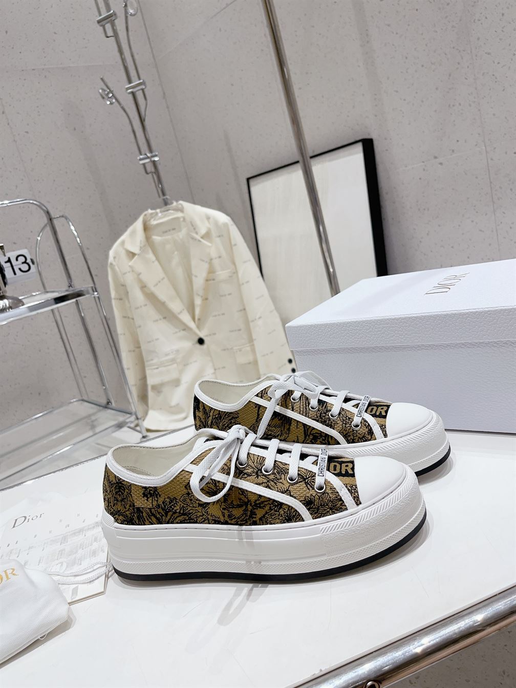 DIOR WALK'N'DIOR PLATFORM SNEAKER - DO114