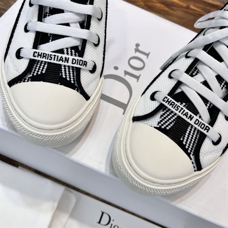 DIOR WALK'N'DIOR SNEAKER - DO122