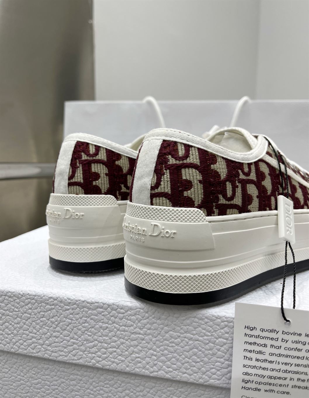 DIOR WALK'N'DIOR SNEAKER - DO126