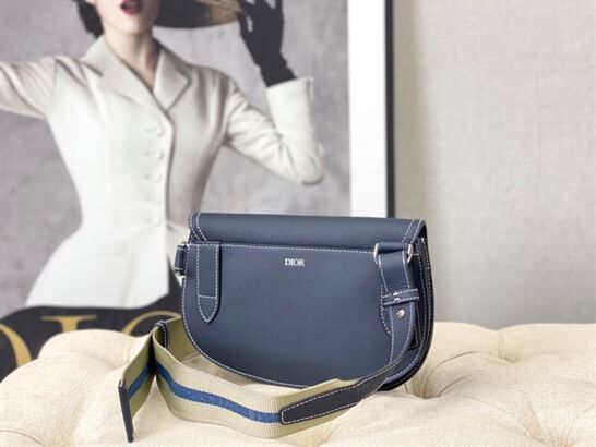 DIOR X KAWS POUCH SADDLE NAVY BLUE - DIO016