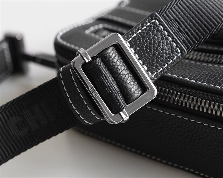 DIOR X PETER DOIG SAFFARI MESSENGER BAG - DIO022