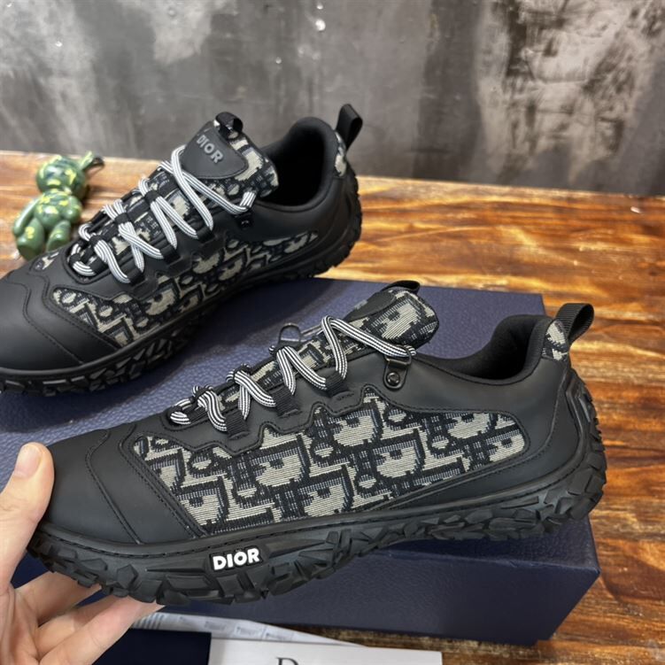 DIORIZON DERBY SHOE BEIGE AND BLACK DIOR OBLIQUE JACQUARD AND BLACK RUBBER - DO090