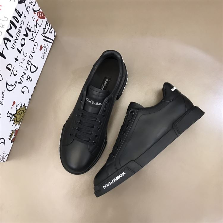 DOLCE & GABBANA BLACK LOW TOP SNEAKER – DG009