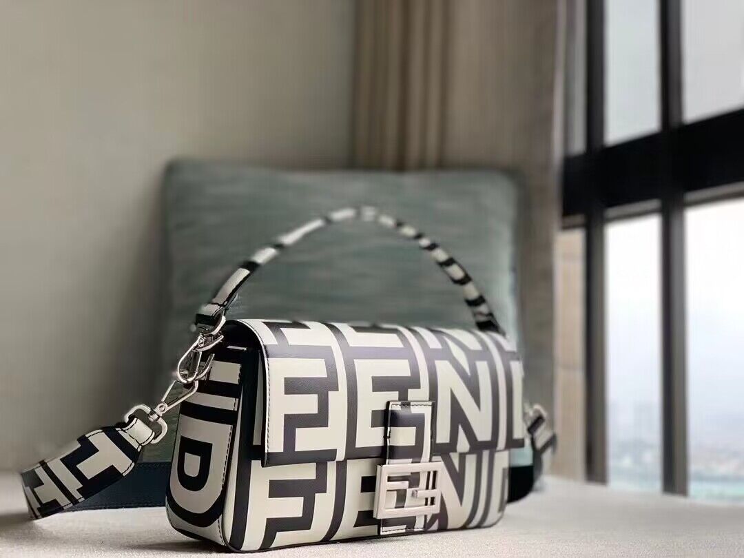 FENDI BAGUETTE TWO TONE LEATHER FENDI