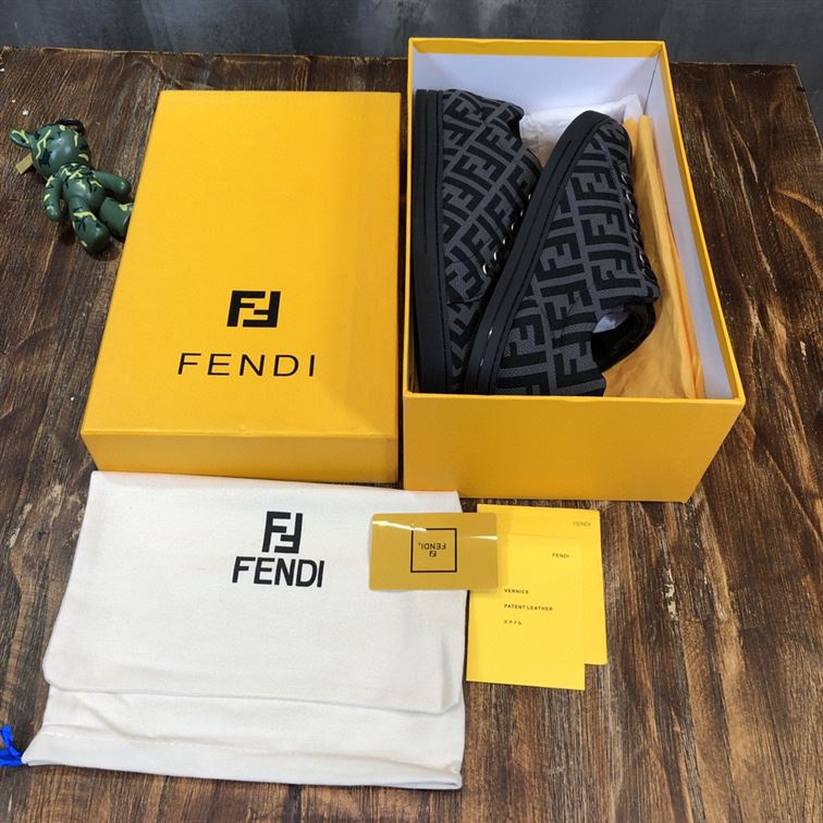 FENDI SNEAKERS GREY TECH FABRIC LOW TOP - FDS008