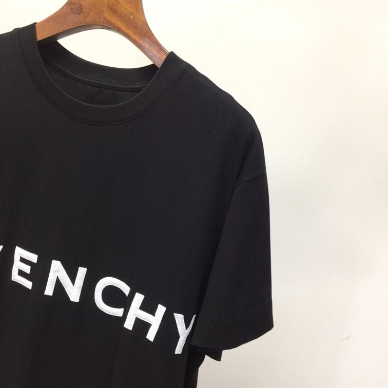 GIVENCHY 4G EMBROIDERED SLIM FIT T-SHIRT IN BLACK - GTS005