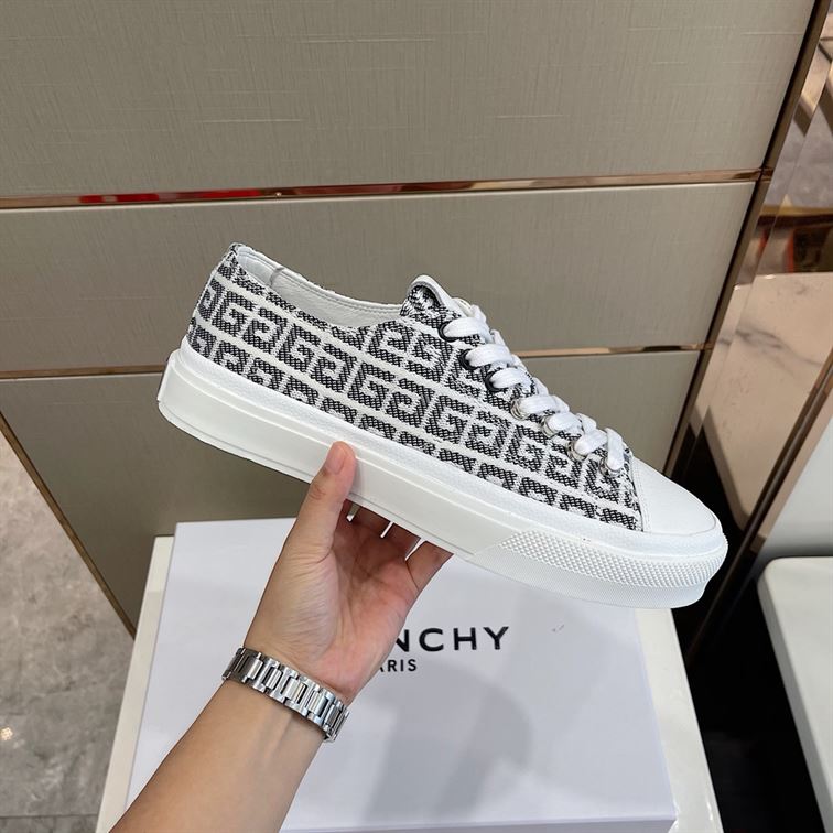 GIVENCHY CITY SNEAKERS IN 4G JACQUARD - GVC015