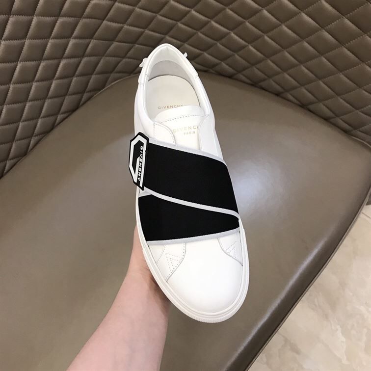 GIVENCHY ELASTICATED LOGO STRAP SNEAKERS - GVC004