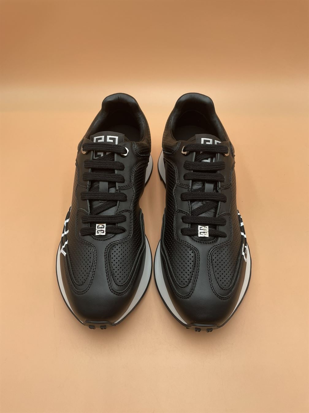 GIVENCHY RUNNER SNEAKERS IN PERFORATED LEATHER - GVC003