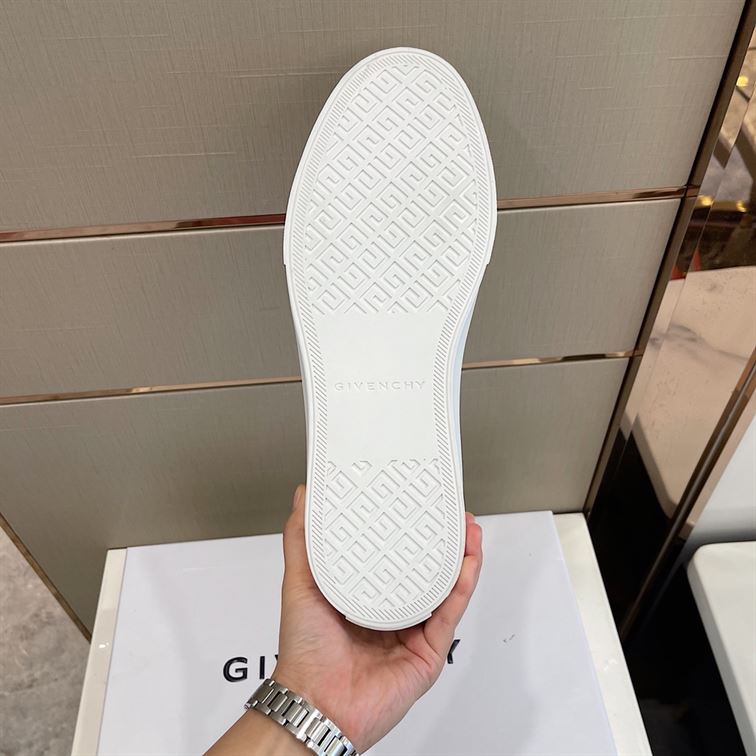 GIVENCHY SNEAKERS CITY IN GRAINED LEATHER - GVC014