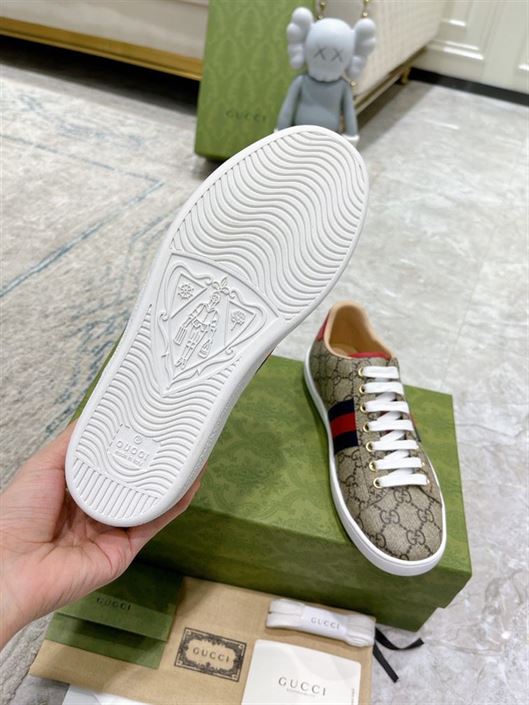 GUCCI ACE GG SUPREME SNEAKER - GCC093