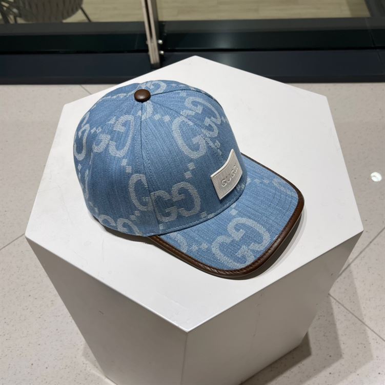 GUCCI BASEBALL HAT