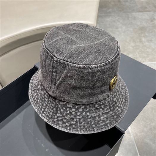 GUCCI BUCKET HAT