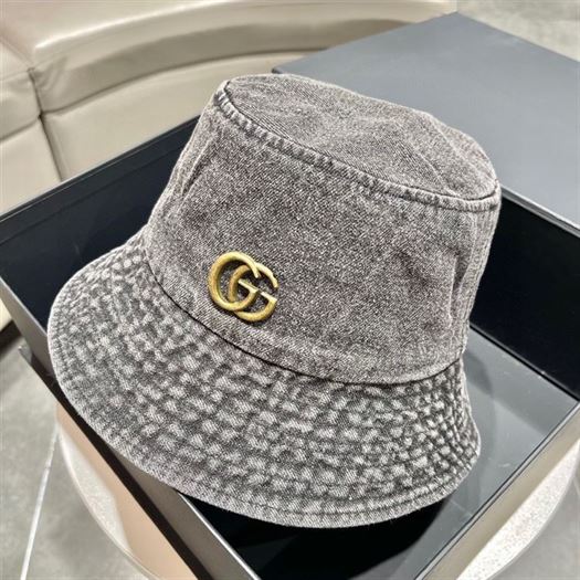GUCCI BUCKET HAT