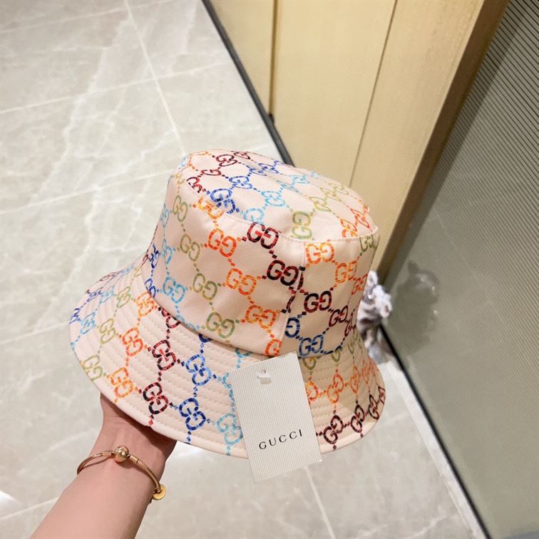 GUCCI BUCKET HAT