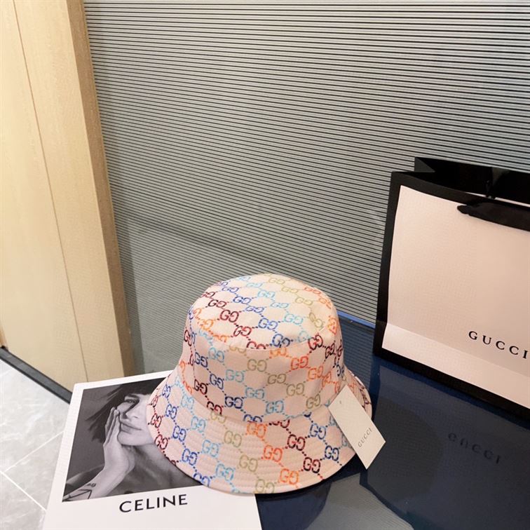 GUCCI BUCKET HAT