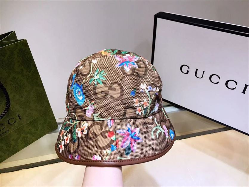 GUCCI BUCKET HAT