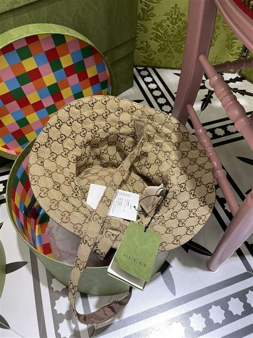 GUCCI BUCKET HAT
