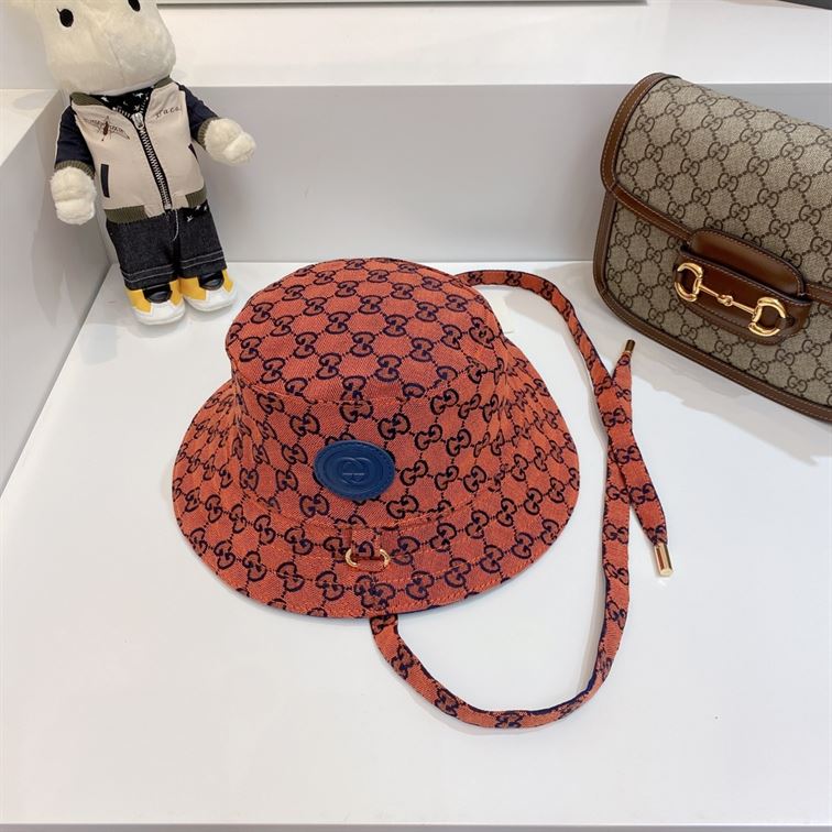 GUCCI BUCKET HAT