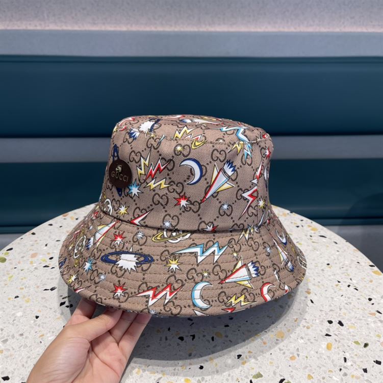 GUCCI BUCKET HAT
