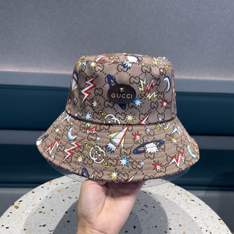 GUCCI BUCKET HAT
