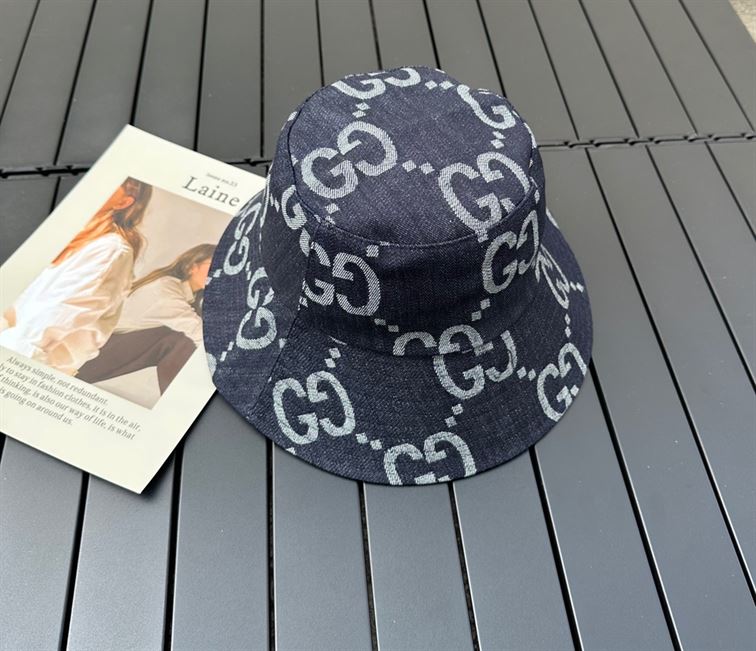 GUCCI BUCKET HAT