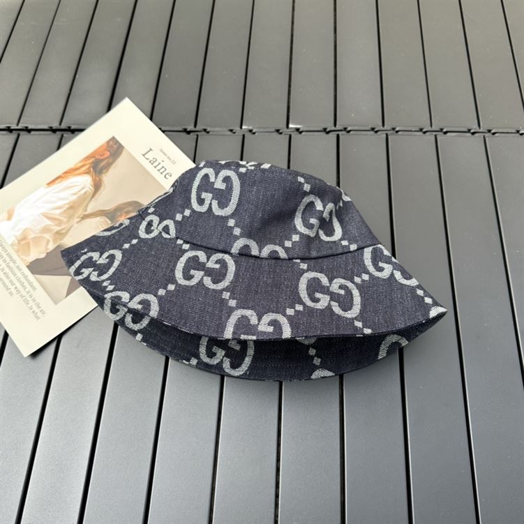 GUCCI BUCKET HAT