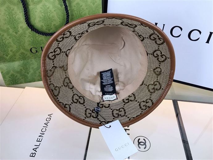 GUCCI BUCKET HAT