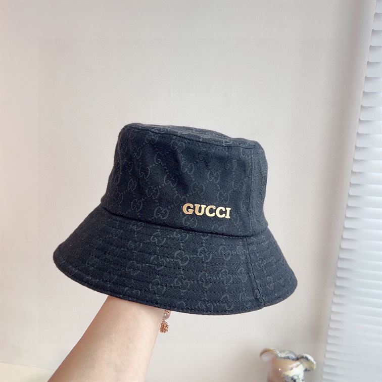 GUCCI BUCKET HAT
