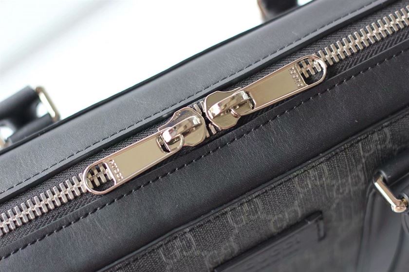 GUCCI GG BLACK BRIEFCASE - BG033