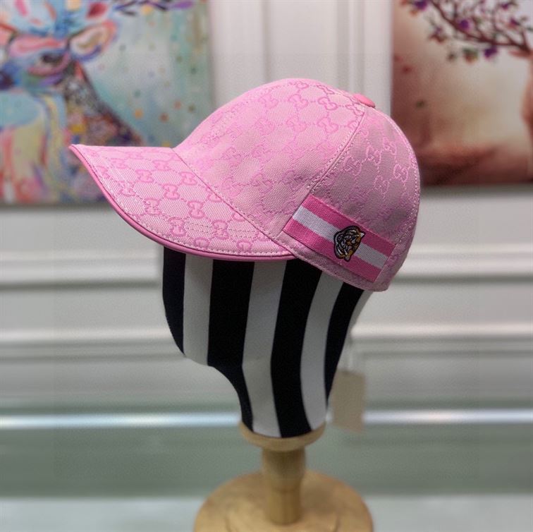 GUCCI GG CANVAS BASEBALL HAT