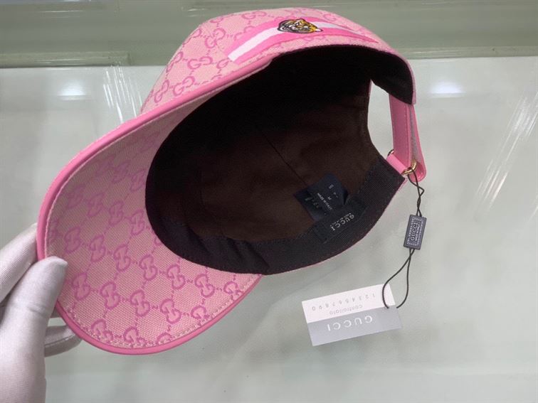 GUCCI GG CANVAS BASEBALL HAT