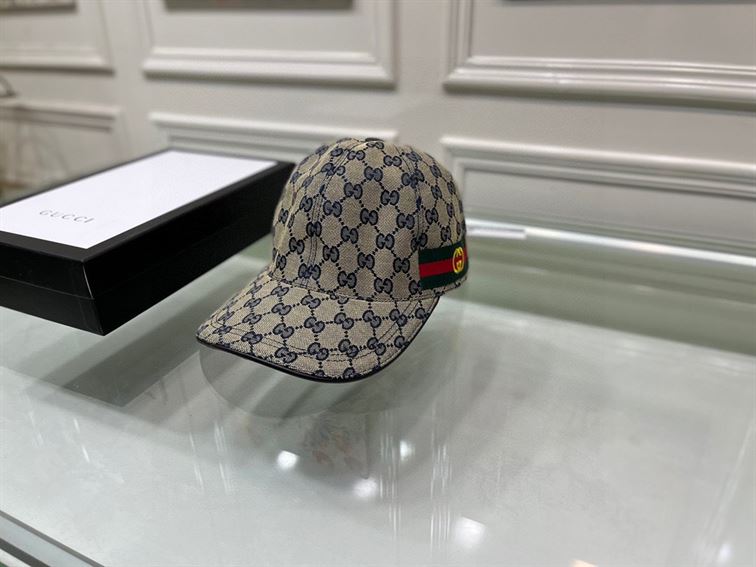 GUCCI GG CANVAS BASEBALL HAT