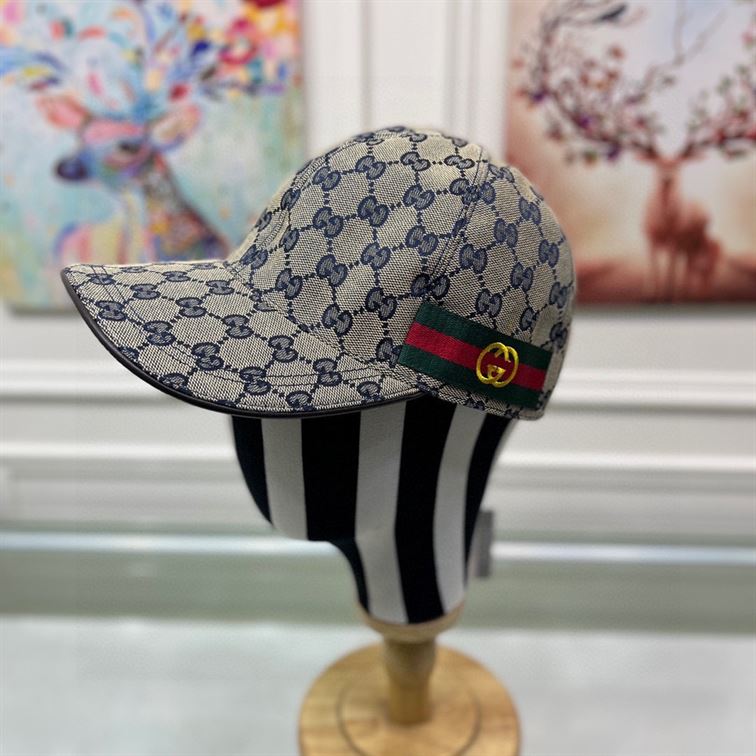 GUCCI GG CANVAS BASEBALL HAT
