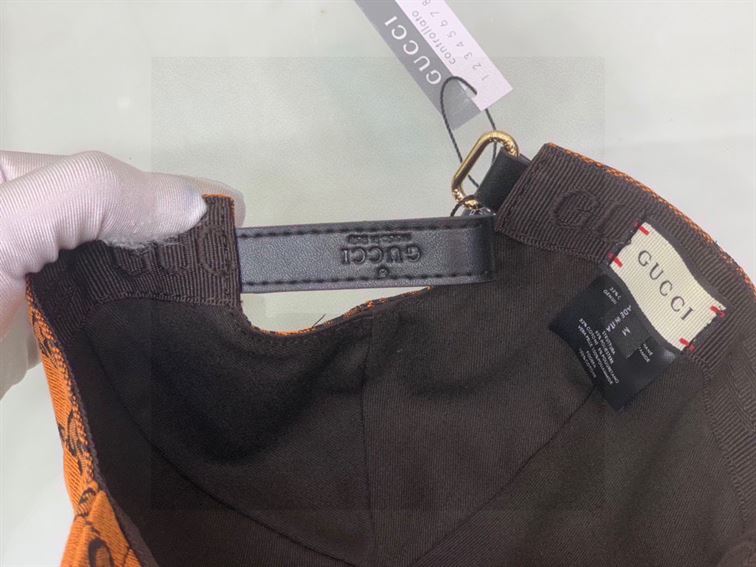 GUCCI GG CANVAS BASEBALL HAT