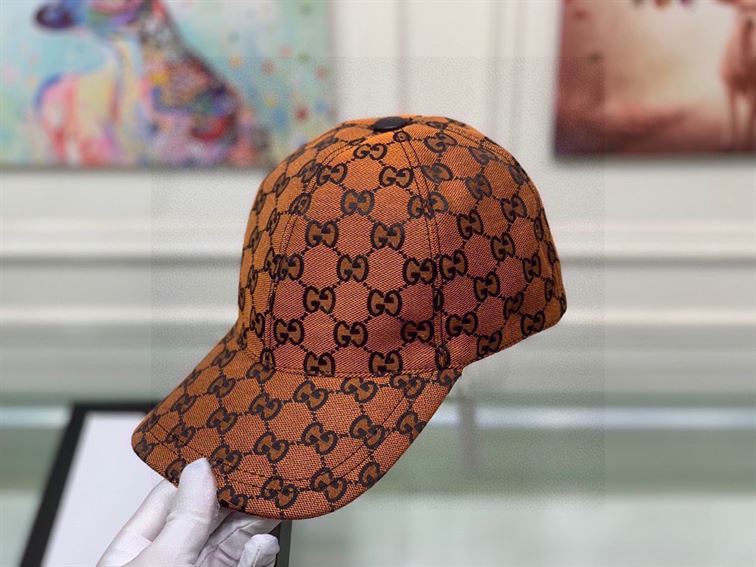 GUCCI GG CANVAS BASEBALL HAT