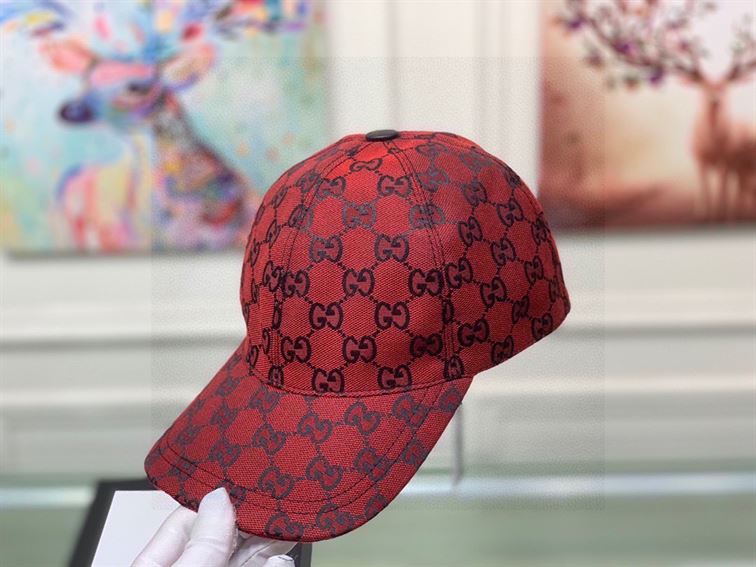 GUCCI GG CANVAS BASEBALL HAT
