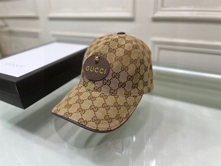 GUCCI GG CANVAS BASEBALL HAT