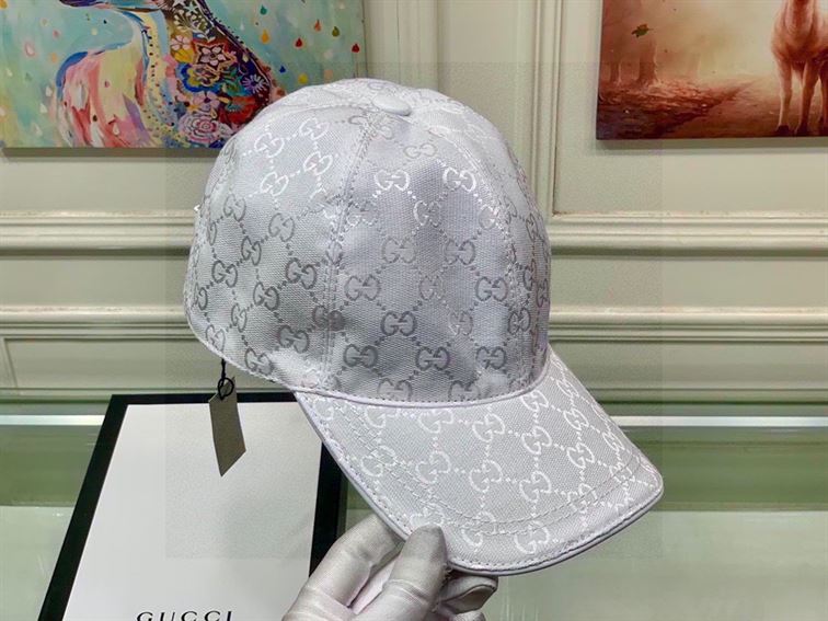 GUCCI GG CANVAS BASEBALL HAT
