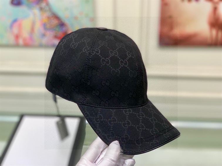 GUCCI GG CANVAS BASEBALL HAT