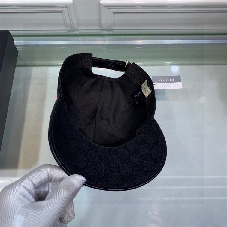 GUCCI GG CANVAS BASEBALL HAT