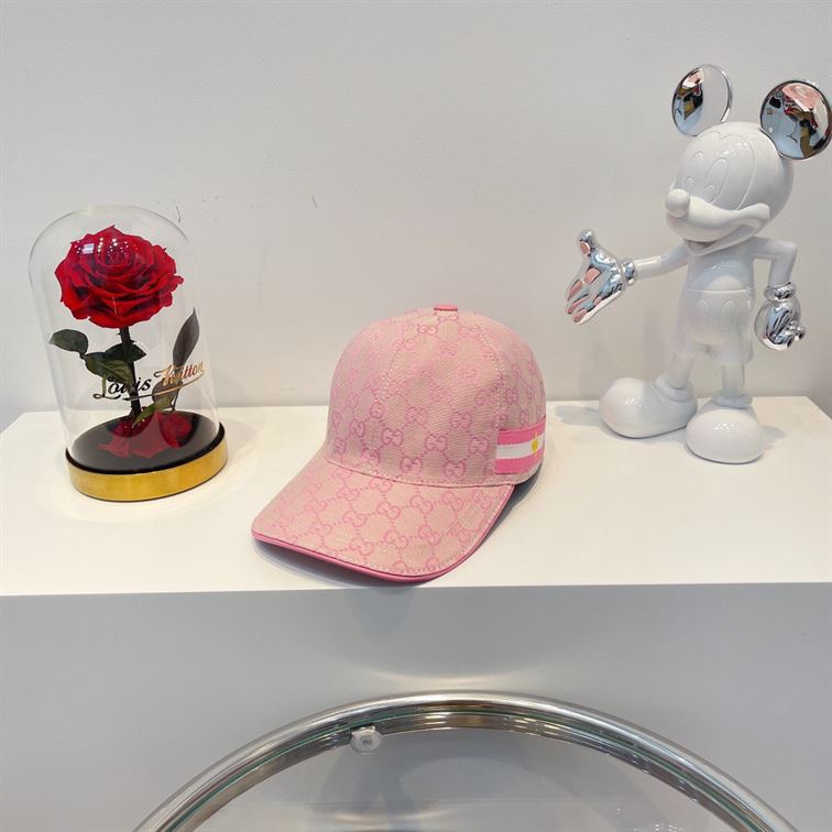 GUCCI GG CANVAS BASEBALL HAT