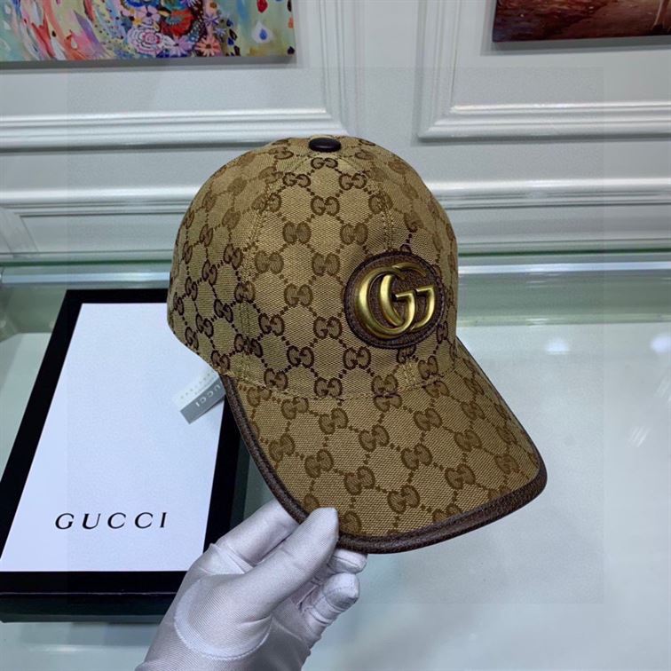 GUCCI GG CANVAS BASEBALL HAT