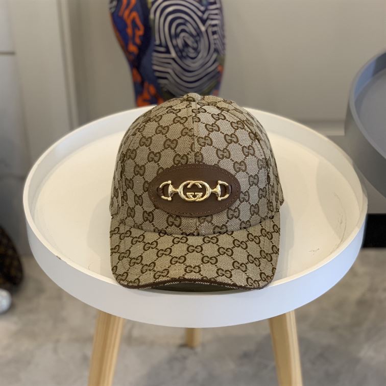 GUCCI GG CANVAS BASEBALL HAT