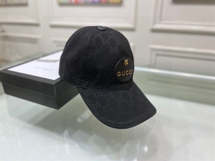GUCCI GG CANVAS BASEBALL HAT