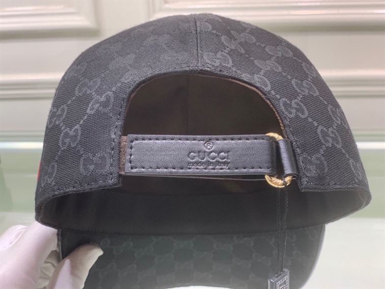 GUCCI GG CANVAS BASEBALL HAT