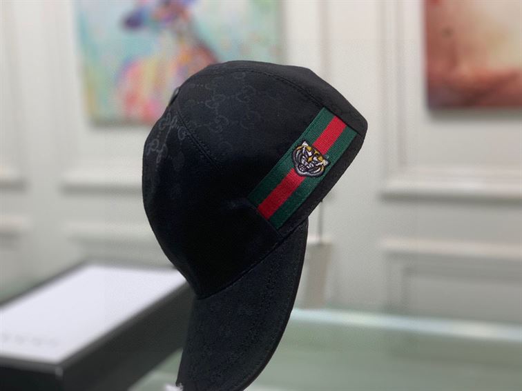 GUCCI GG CANVAS BASEBALL HAT